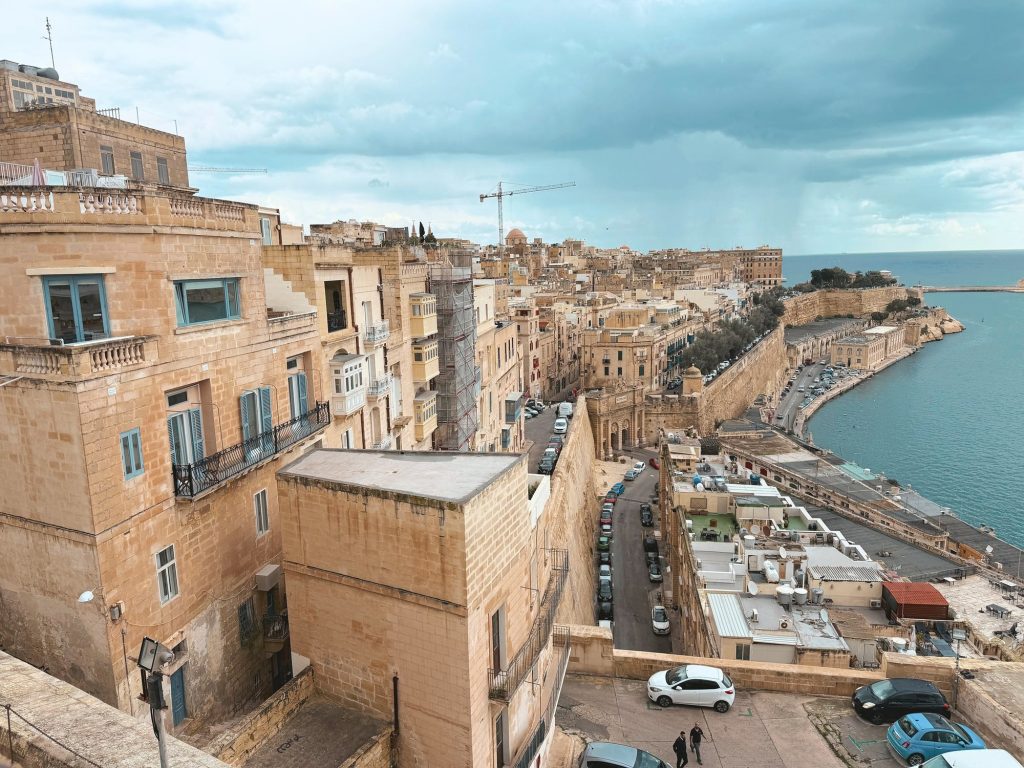 Widok z Valletty na Grand Harbour i Trzy Miasta